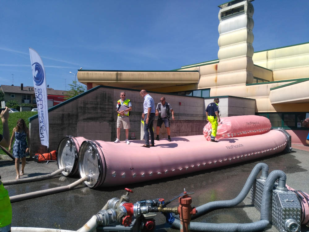 NoFloods-The-Best-Airport-Flood-Barrier-2