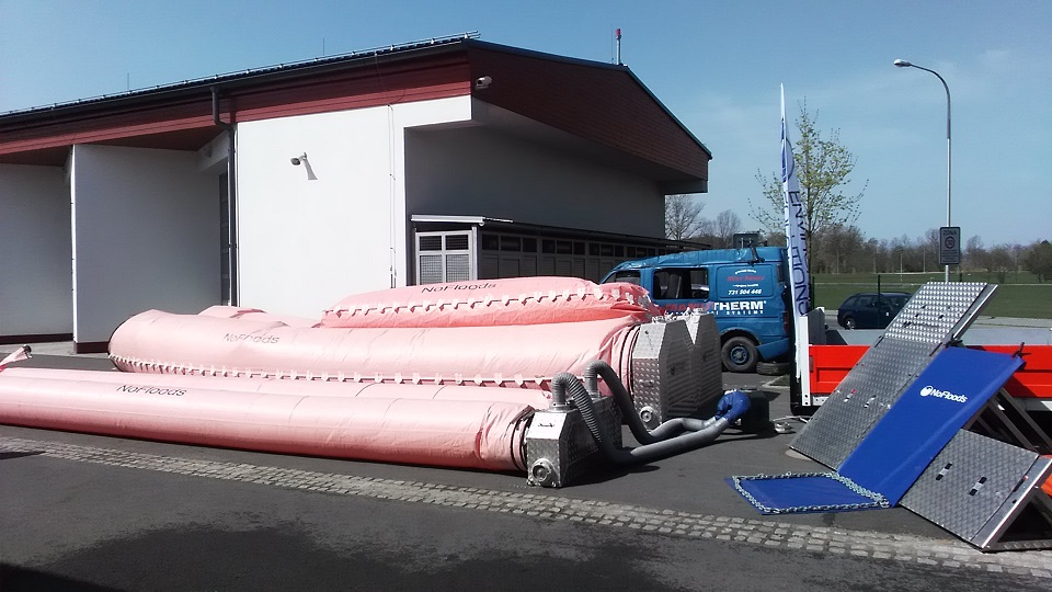 NoFloods-Barriers-Demo-Tour-In-Spain-4-2