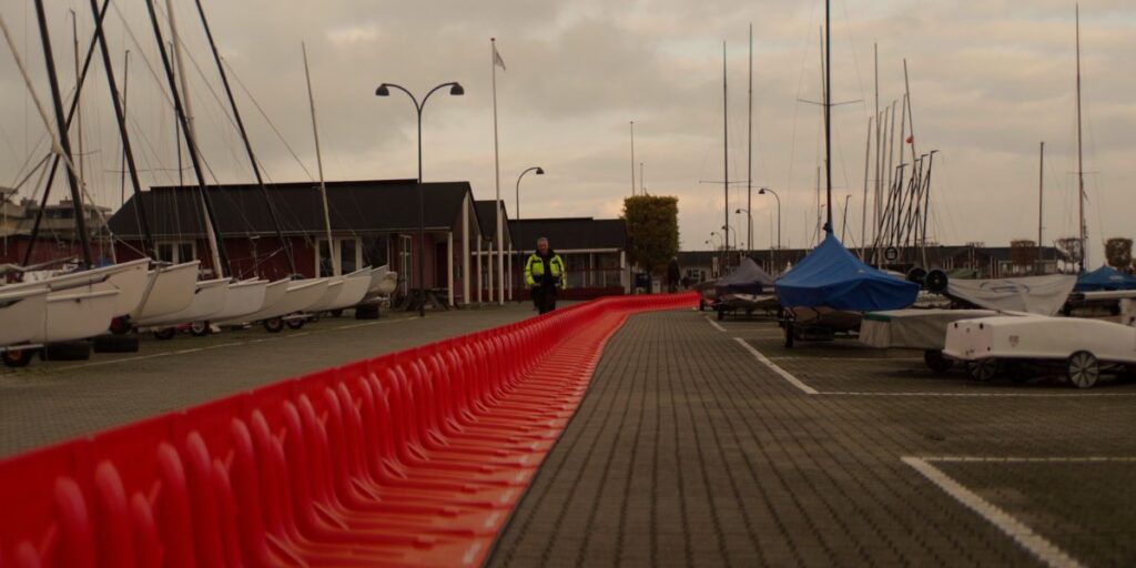 A straight line of the EasyWall water barriers