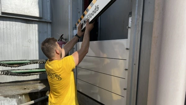 Installation of NoFloods AluGate, The Best Door Flood Barrier