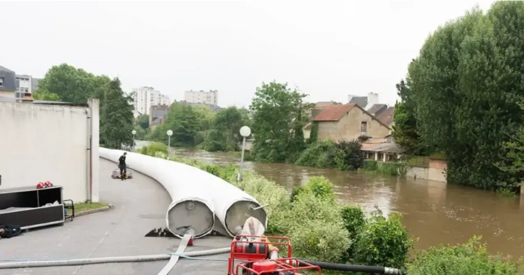 NoFloods PRO Hospital Flood Control Barrier Deployed Next To the Sarthe River Near Alencon Hospital in France