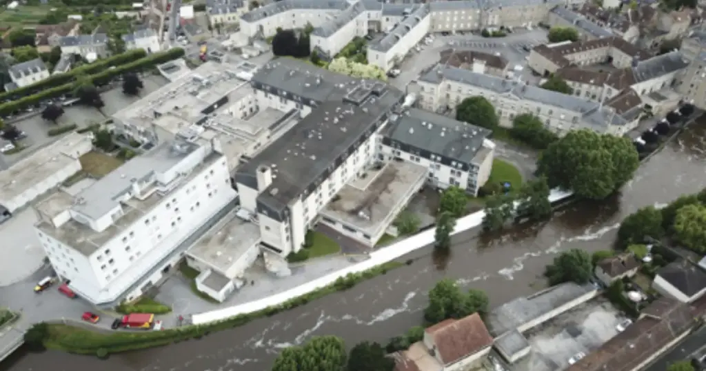 NoFloods PRO Hospital Flood Barrier Protecting Alencon Hospital in France from Sarthe River Flooding